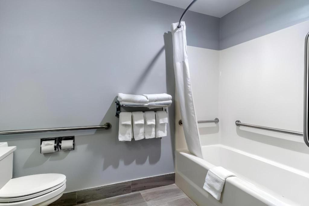 Quality Inn Danville Exterior photo
