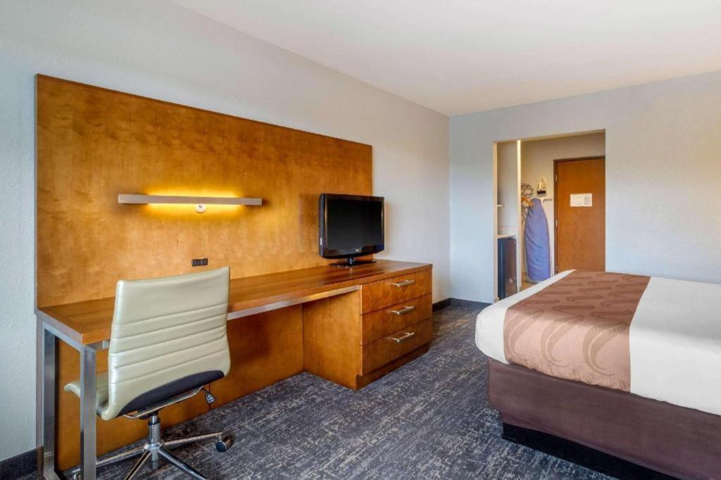 Quality Inn Danville Exterior photo