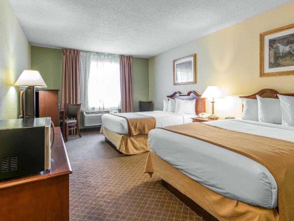 Quality Inn Danville Exterior photo