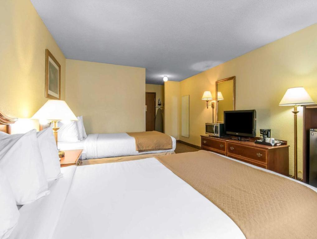Quality Inn Danville Exterior photo